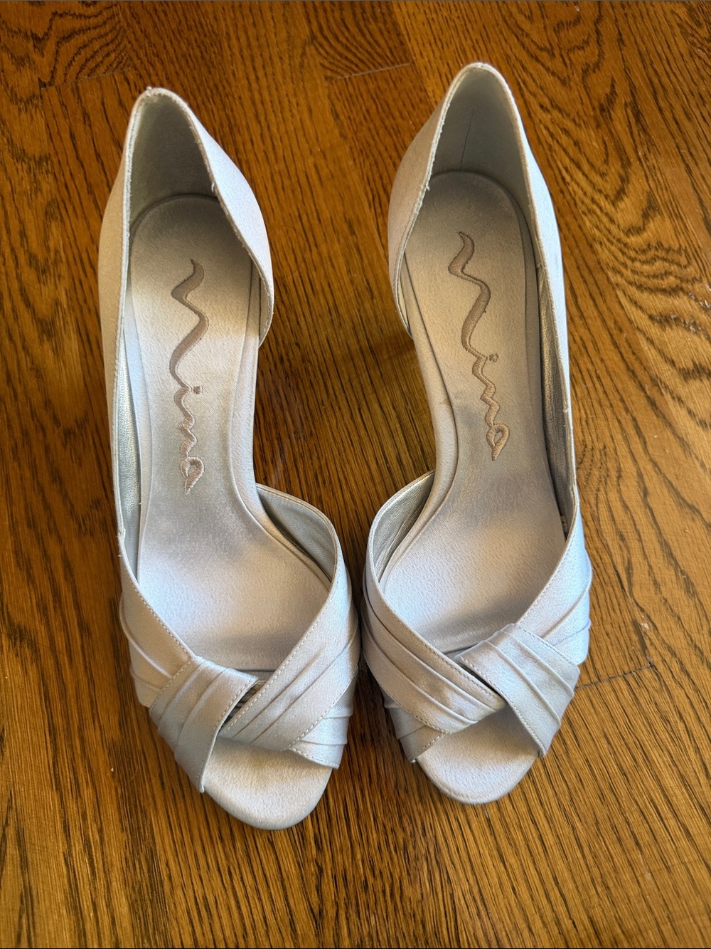 Used silver heels size 7